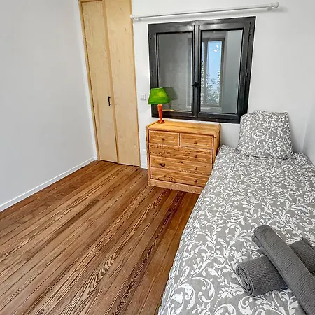 Maison Atypique Acces Direct Paris, Cuisine Design Holiday home *